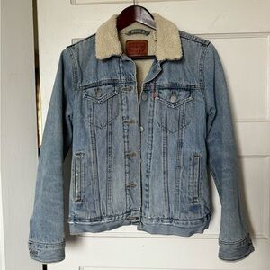 Levi's Blue Denim Jacket with Cream Sherpa Lining